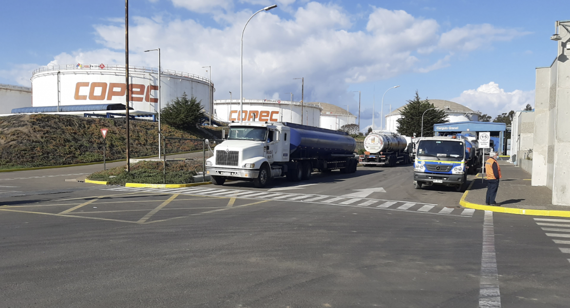 Tribunal Ambiental rebaja multa a Copec por incumplimientos en terminal marítimo de Quintero
