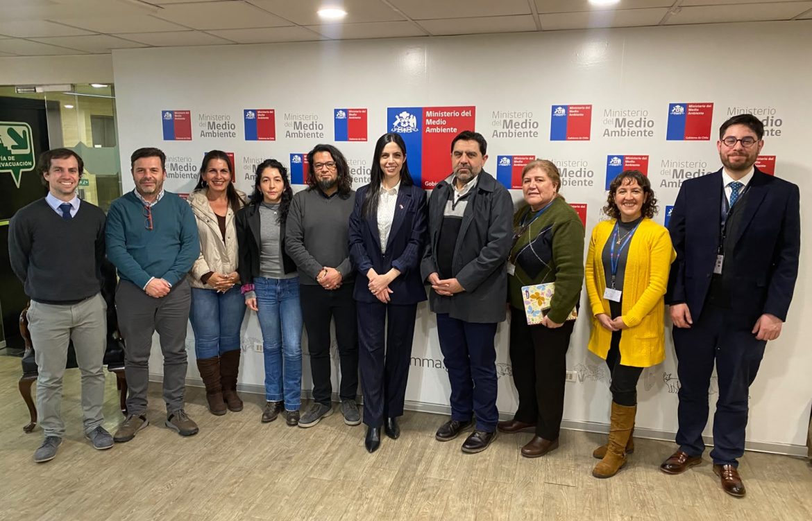 Funcionarios del Medio Ambiente exigen estabilidad laboral y claridad presupuestaria en reunión con el ministerio