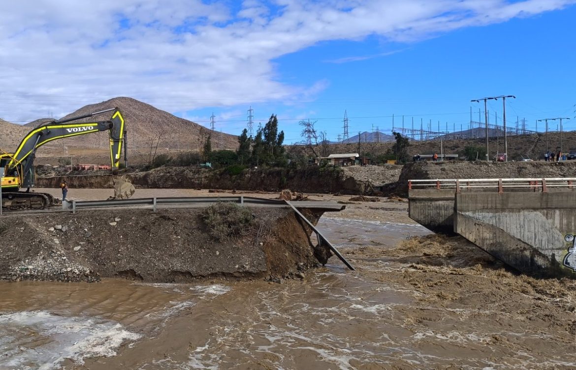 Tormenta mortal en Chile interrumpe las operaciones de las minas de cobre y genera preocupación por el suministro de IA