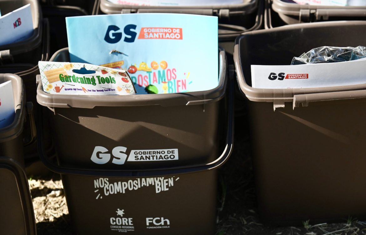 [Gobierno Santiago] Día Nacional del Medio Ambiente: programa del Gobierno de Santiago proyecta reducir más de 280 toneladas de CO₂ al año mediante compostaje